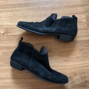 Aerosoles Women’s Black Suede Booties